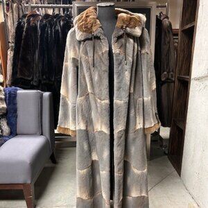VERY SPECIAL MUSKRAT COAT W/ MINK COLLAR - SIZE M (ALMOST L) WAS 6000/ NOW 1200